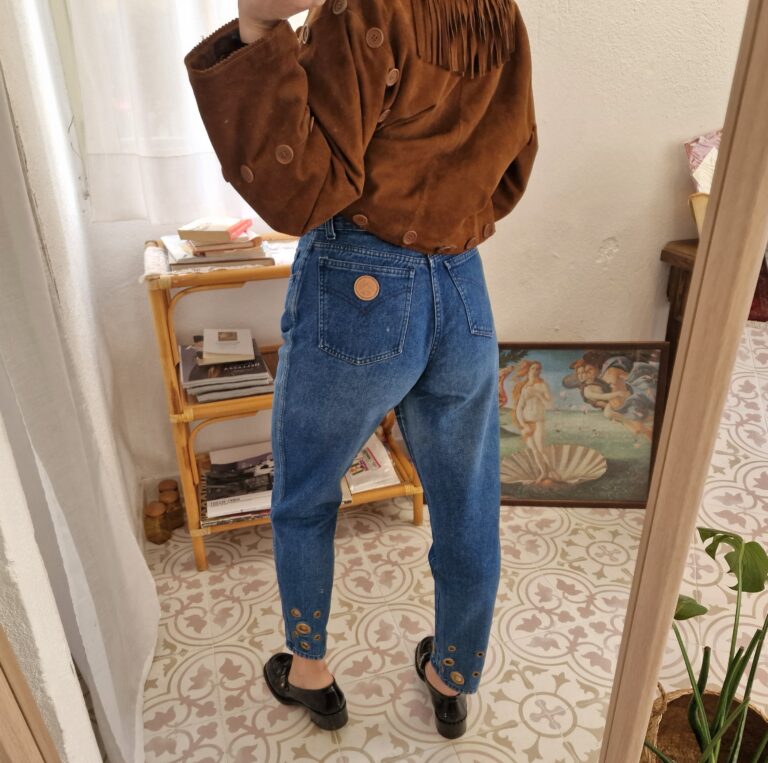 Moschino vintage jeans con borchie - immagine 4