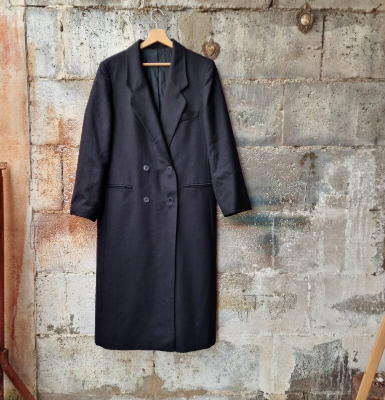 Cappotto vintage nero doppiopetto - immagine 10