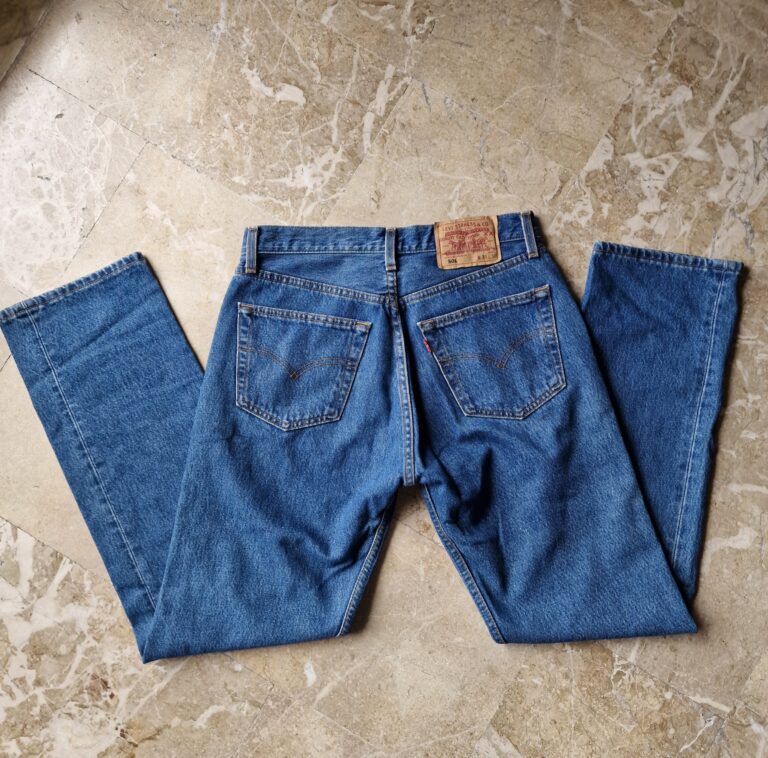 Levi's vintage 501 tg 31 lavaggio medio - immagine 9