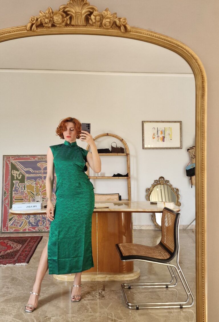 Abito Qipao in Seta jaquard verde nuovo