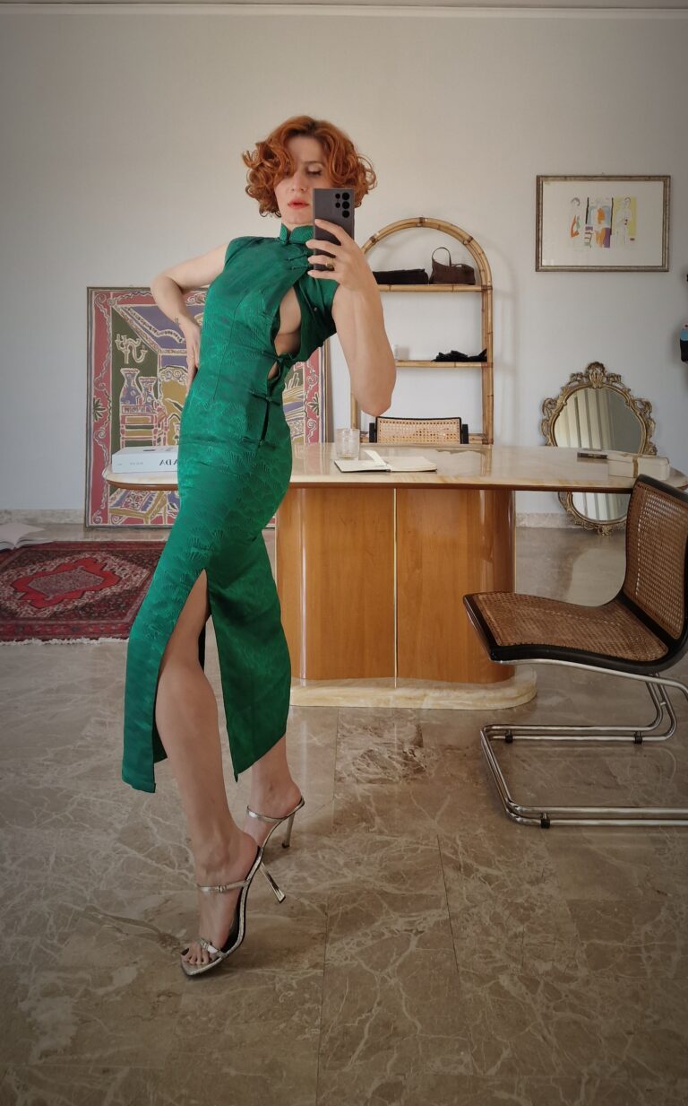 Abito Qipao in Seta jaquard verde nuovo - immagine 4